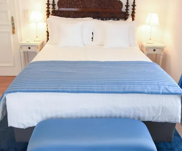 Sra Da Oliveira Solar Heritage Homestay Leiria